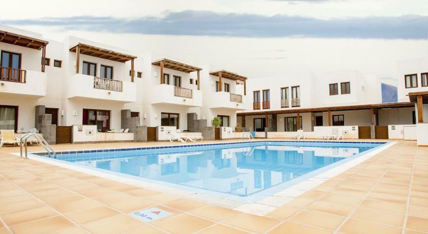 Comfy Duplex In Puerto Calero Apartment Ngoại thất bức ảnh
